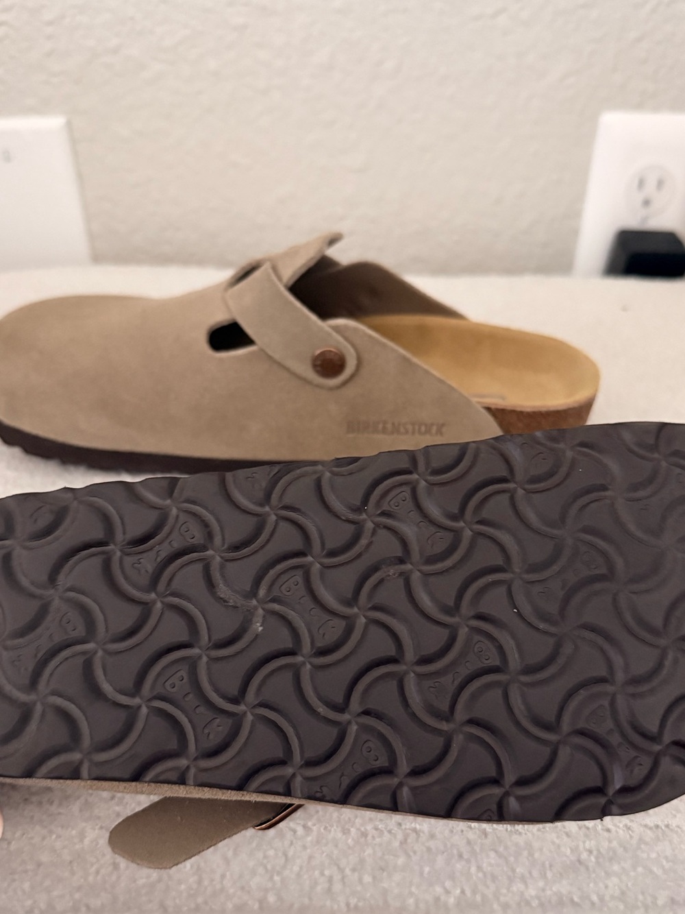 Birkenstock Boston Clogs – Taupe Suede | Soft Footbed - Picture 3 of 5